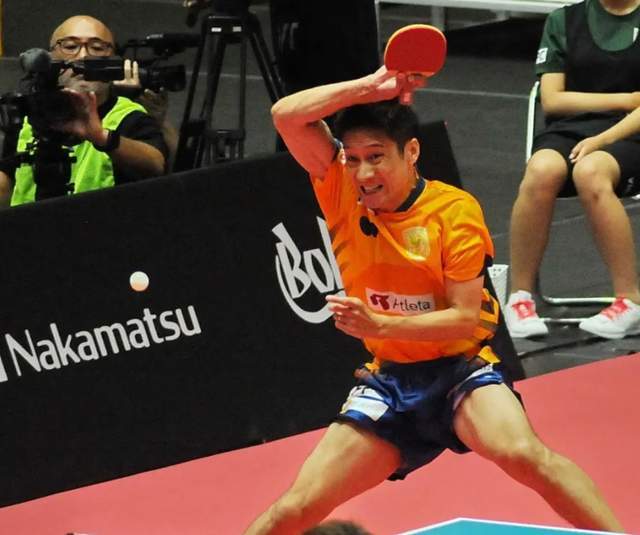 滕哈赫：C罗从来不是问题！他走后，我们在曼联拿到两个冠军